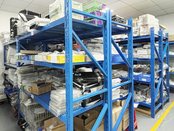 製品倉庫